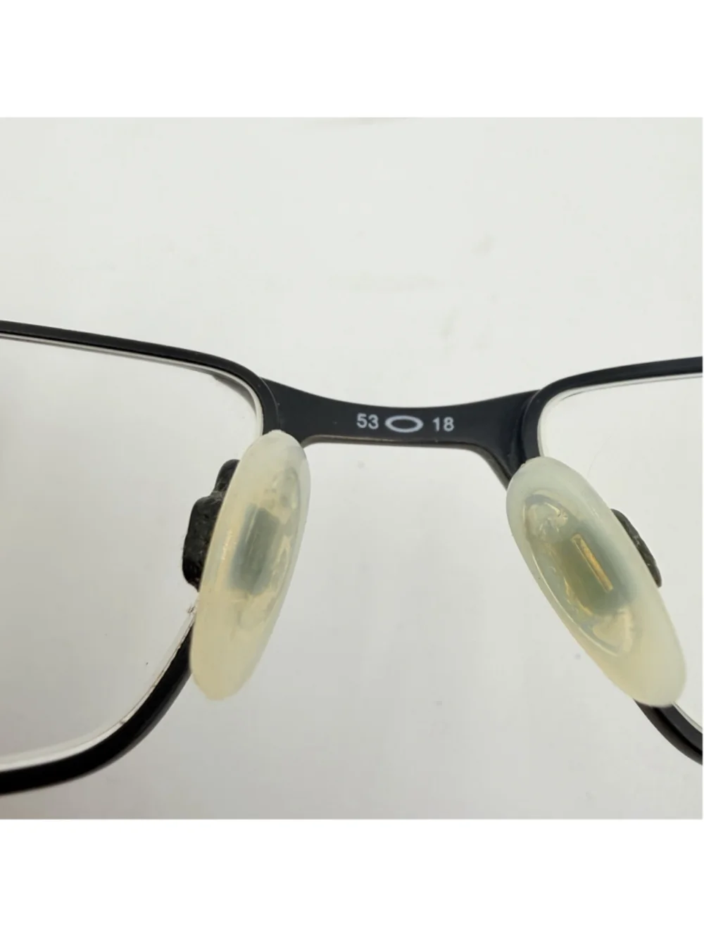 Oakley socket eyeglass